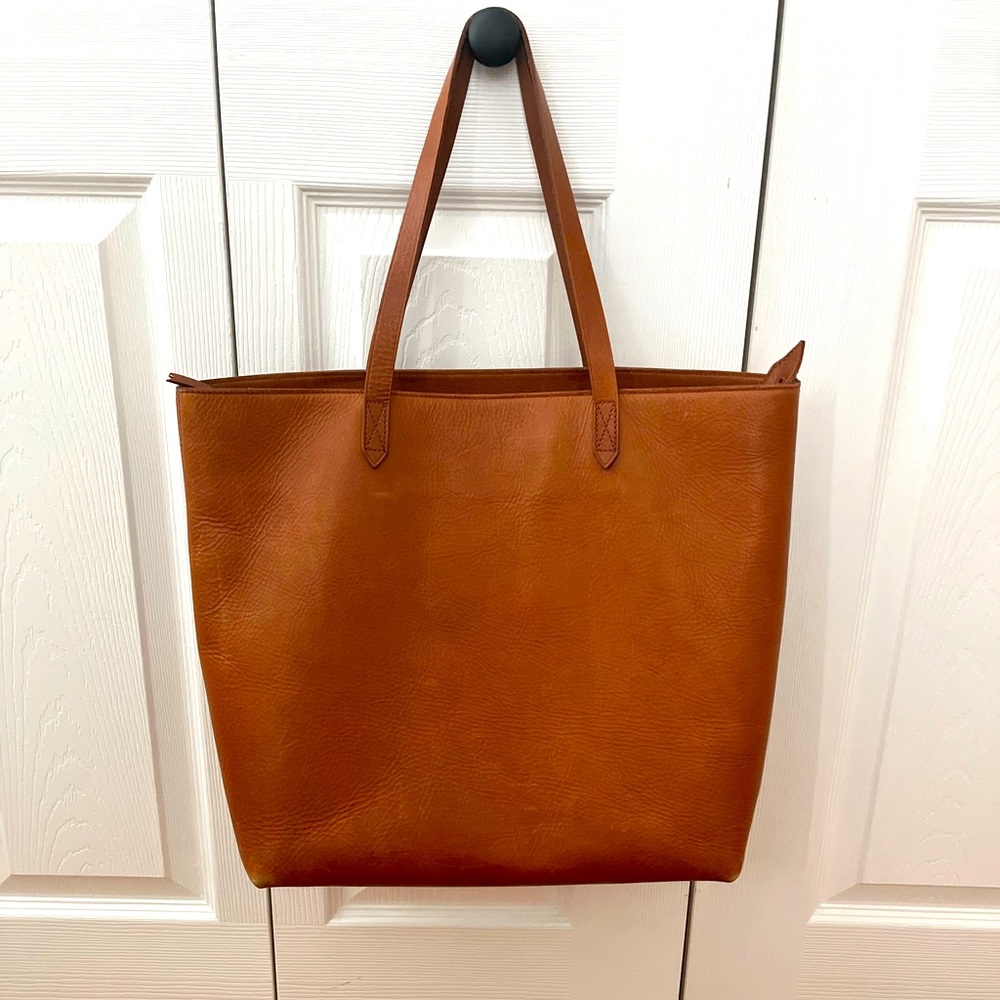 Madewell zip-top leather transport tote in English saddle